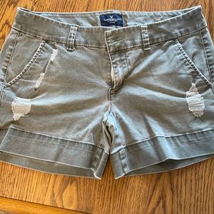 American Eagle size 6 midi shorts distressed look